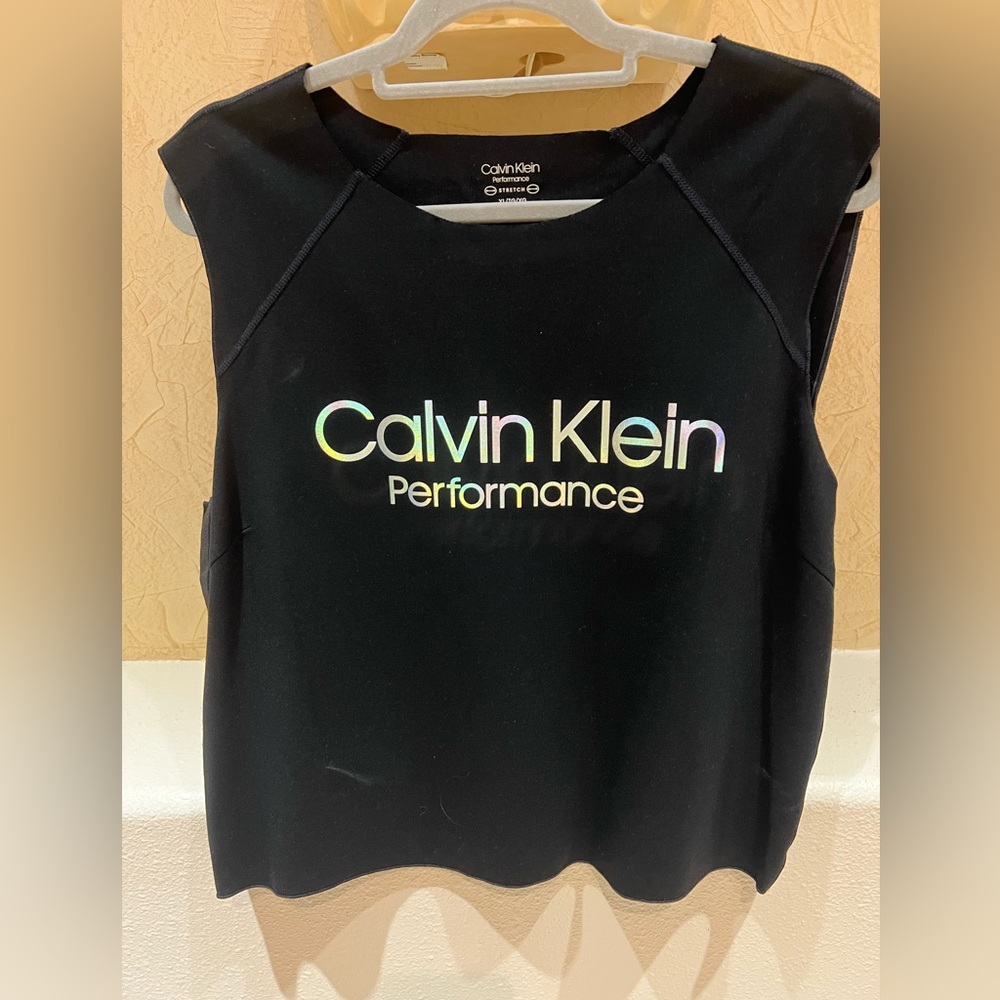 Calvin Klein performance top